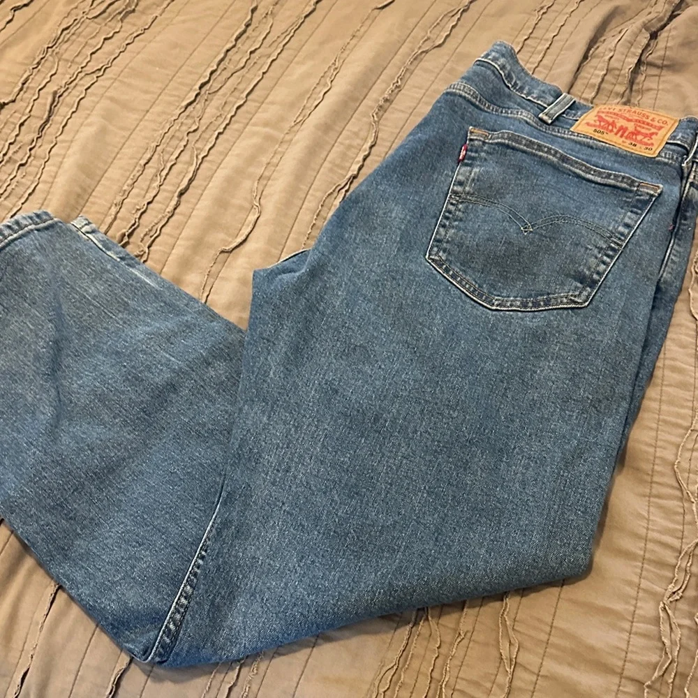 Levi's Men's Classic Jeans in Blue 38x30 excellent condition